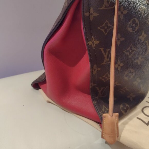 🌹 Beautiful Louis Vuitton Gaia in Monogram & Cerise - Picture 3 of 14